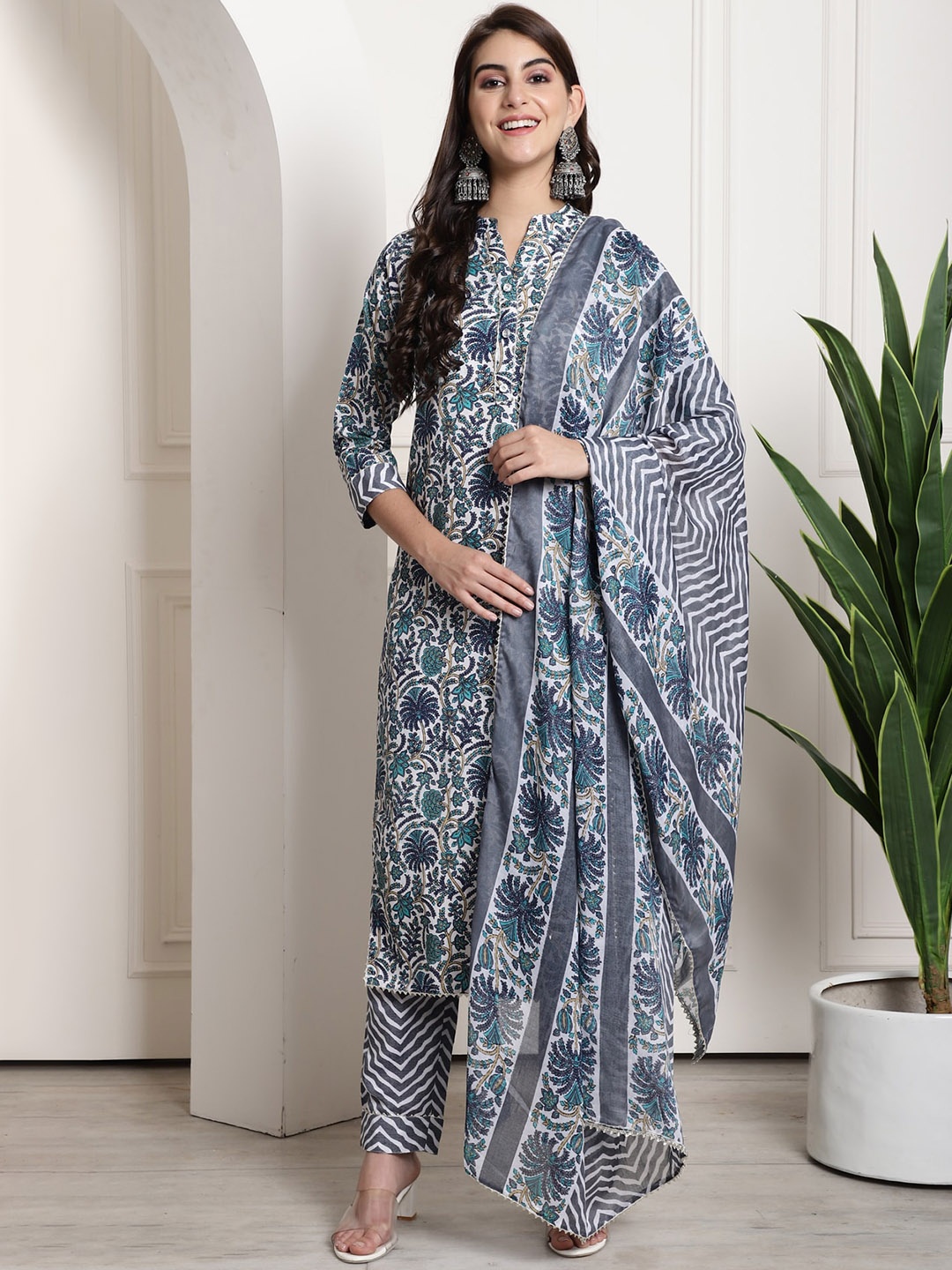 

Rajnandini Ethnic Motifs Printed Gotta Patti Regular Kurta with Trousers & Dupatta, Grey