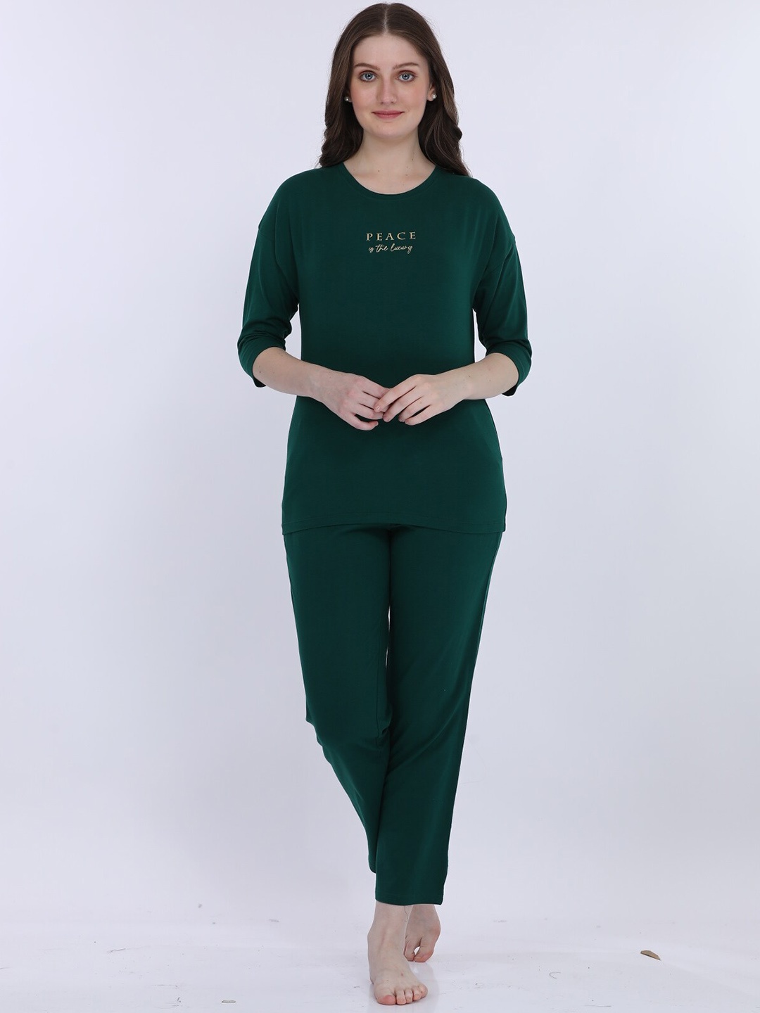 

MAYSIXTY Round Neck T-Shirt & Trousers, Green