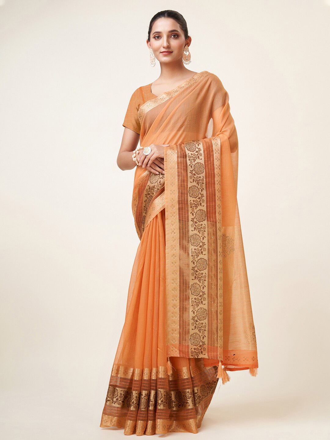 

Mitera Peach-Coloured & Gold-Toned Woven Design Zari Organza Saree