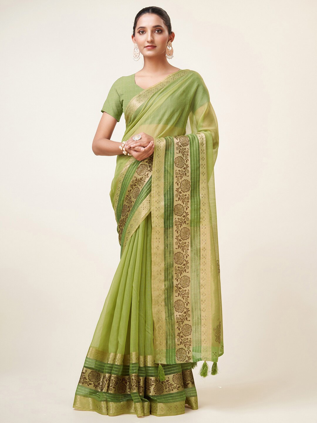 

Mitera Green & Gold-Toned Zari Organza Saree