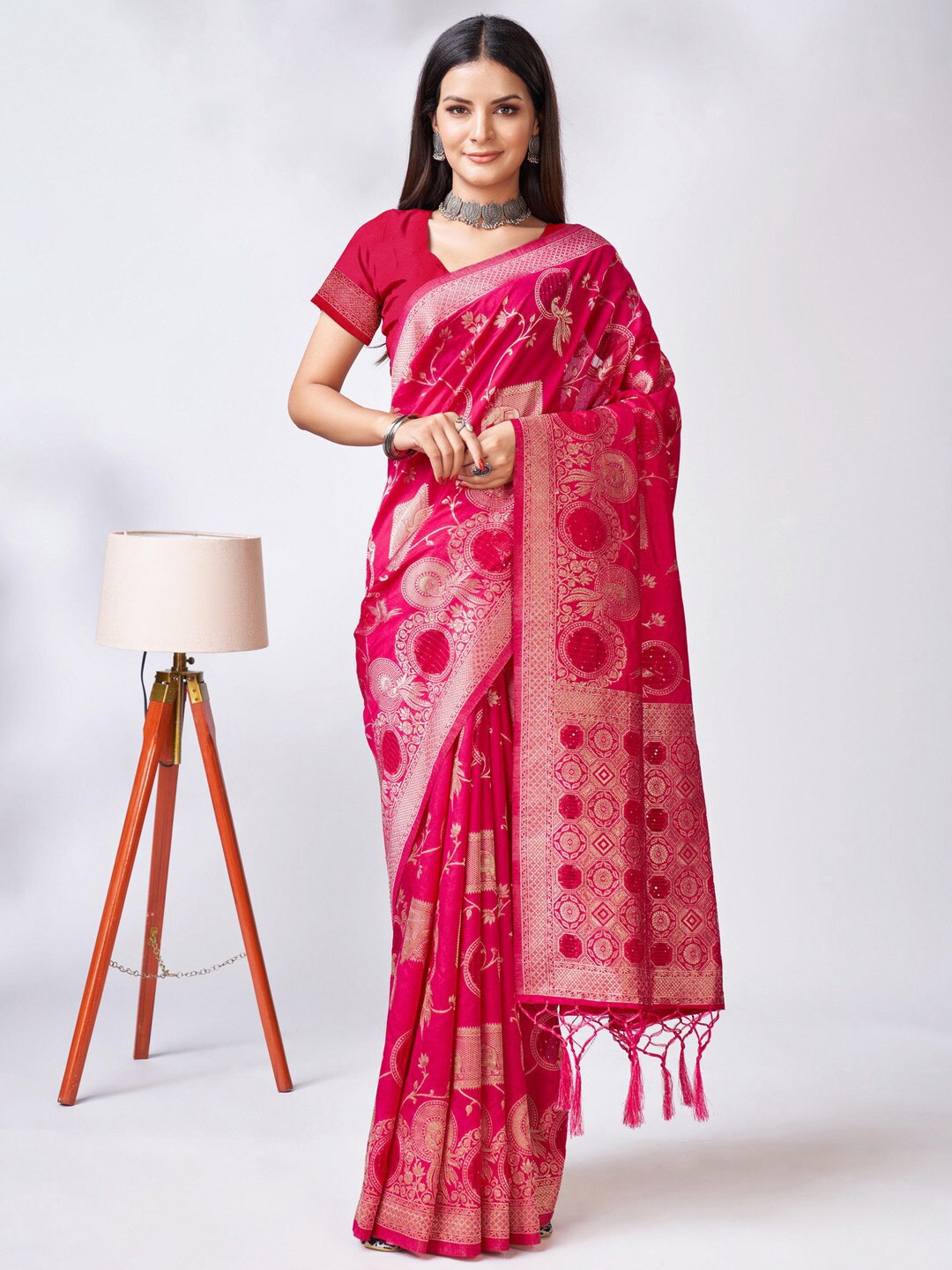 

Mitera Ethnic Motifs Woven Design Zari Organza Saree, Pink