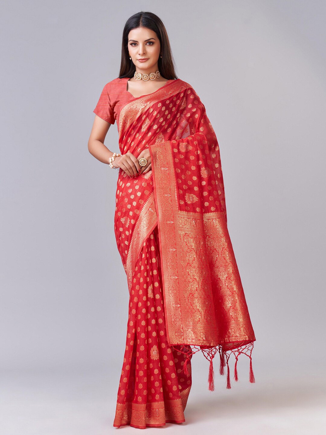 

Mitera Red & Gold-Toned Ethnic Motifs Woven Design Zari Saree