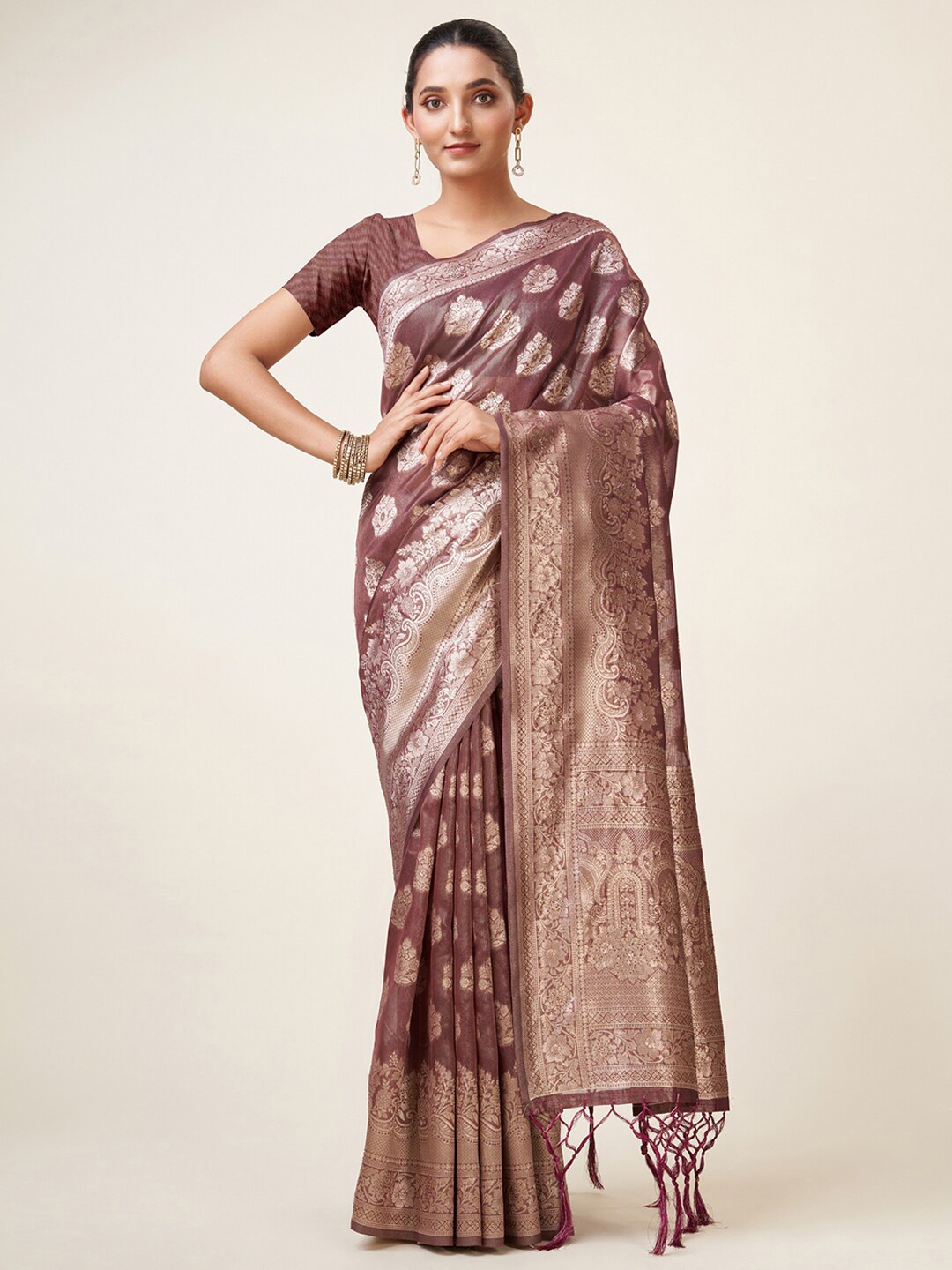 

Mitera Purple & Gold-Toned Ethnic Motif Woven Design Zari Organza Saree