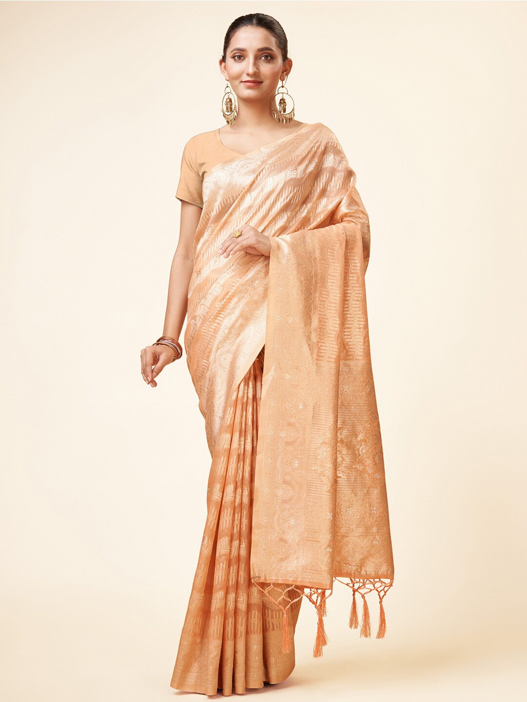 

Mitera Peach-Coloured & Gold-Toned Ethnic Motifs Woven Design Zari Organza Saree