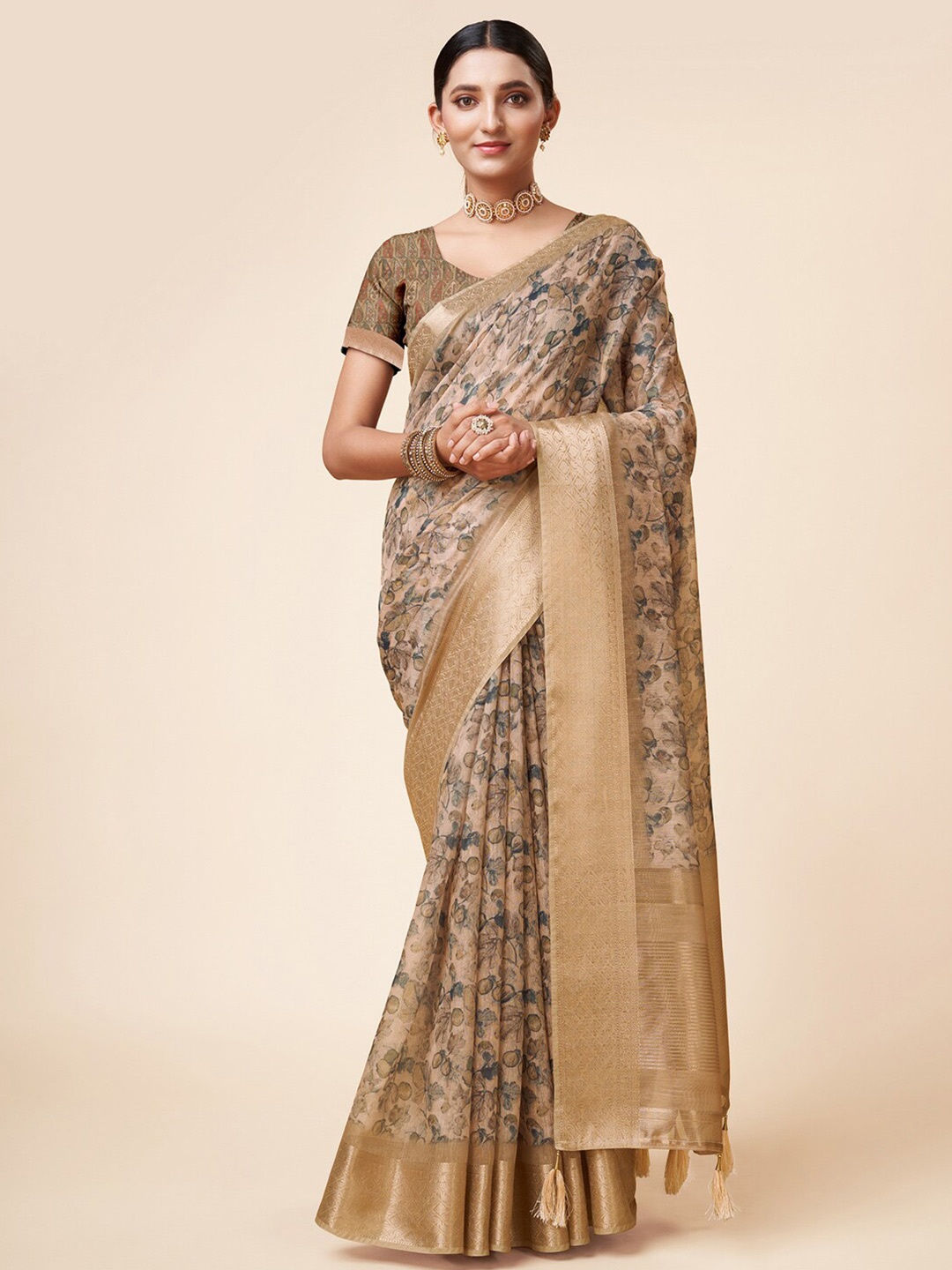 

Mitera Beige Floral Printed Zari Detailed Organza Saree