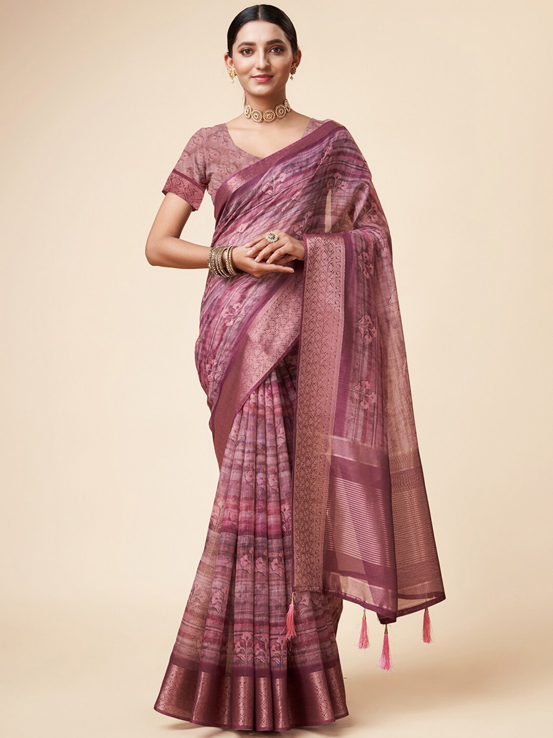 

Mitera Purple & Gold-Toned Floral Printed Zari Organza Saree