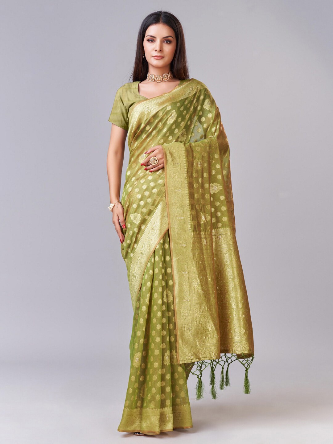 

Mitera Green & Gold-Toned Ethnic Motifs Woven Design Zari Saree