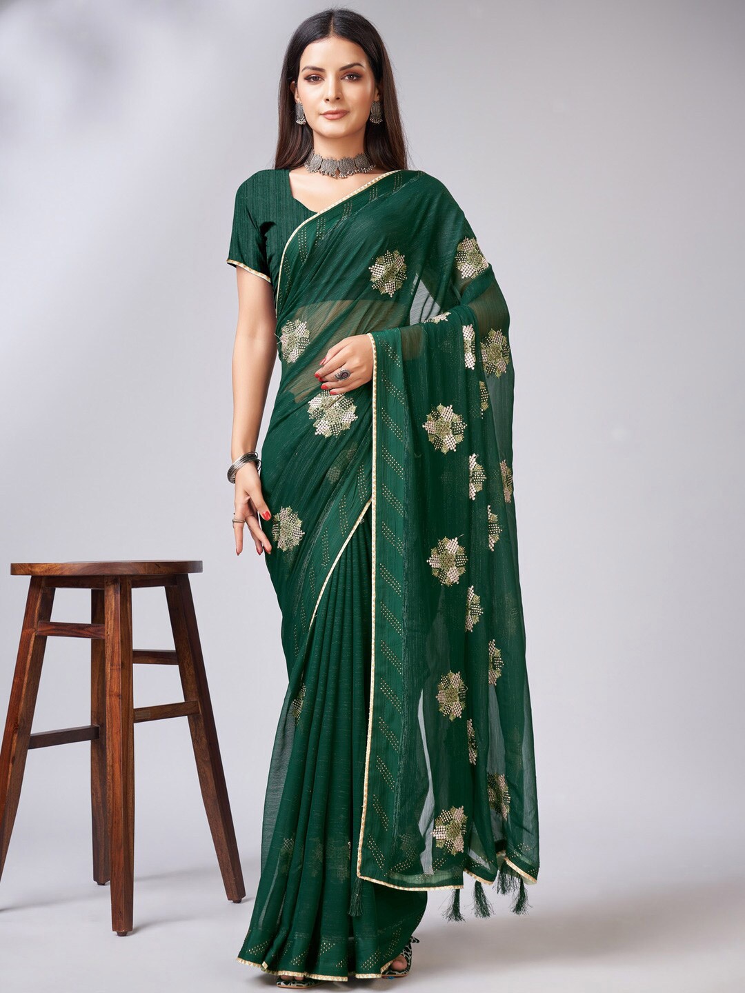 

Mitera Green Floral Embroidered Pure Georgette Saree