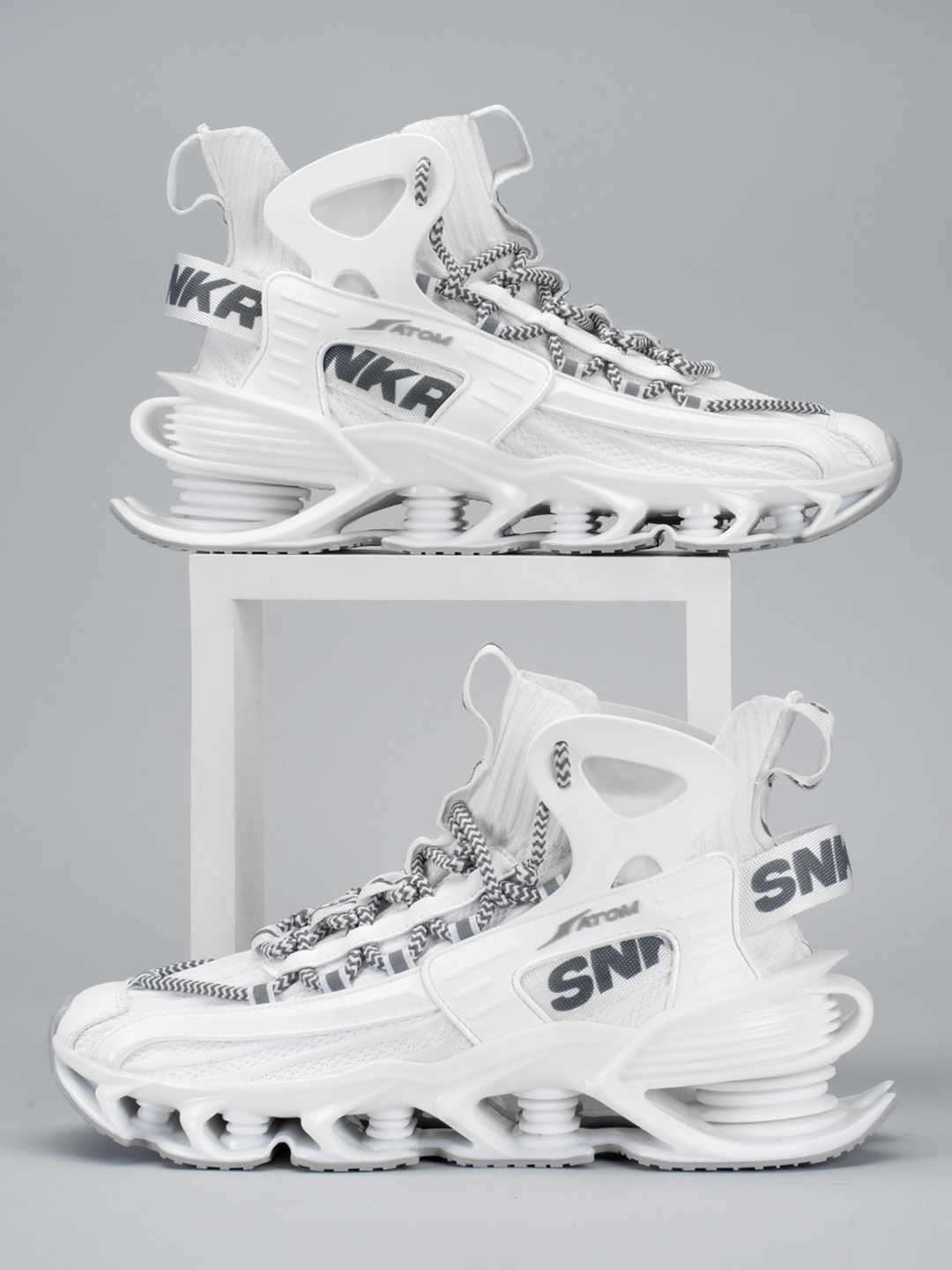

Atom Men Printed Basics Sneakers, White
