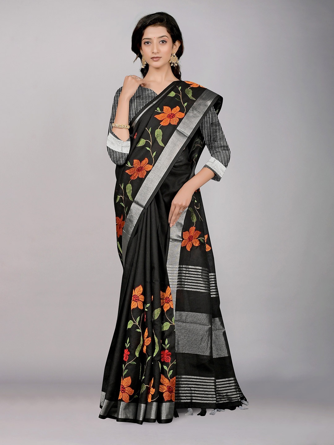 

KAJREE Floral Embroidered Zari Pure Linen Bhagalpuri Saree, Black