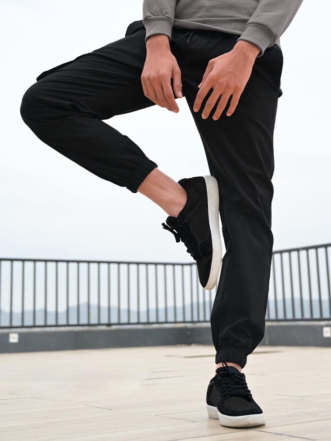 

Beyoung Men Mid-Rise Pure Cotton Joggers, Black