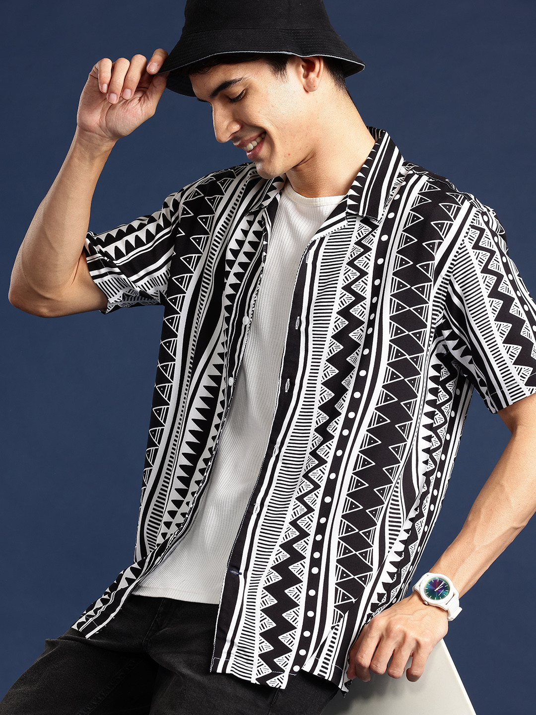 

Mast & Harbour Men Opaque Printed Casual Shirt, Black