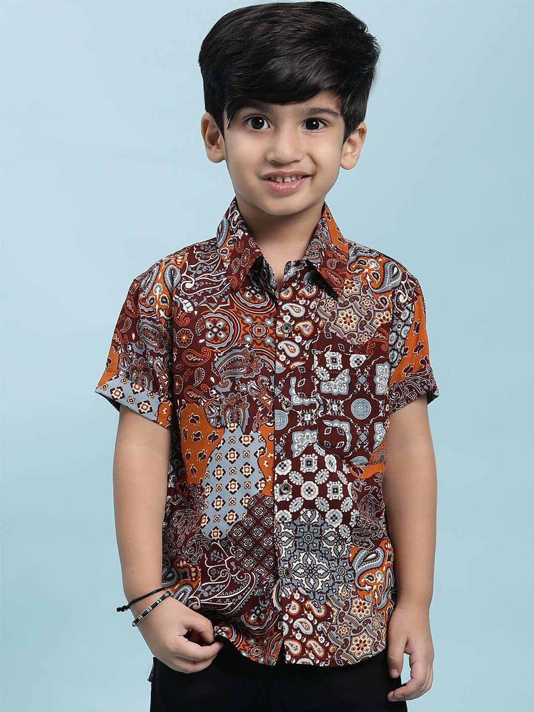 

Stuffie Land Boys Smart Ethnic Motifs Printed Cotton Shirt, Maroon