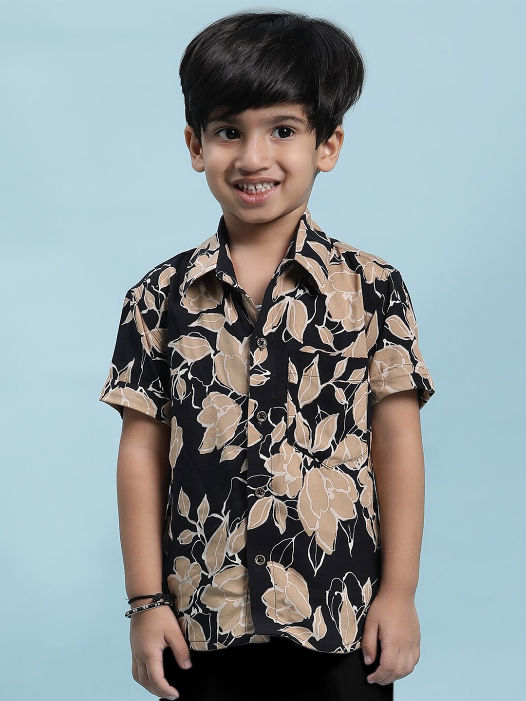 

Stuffie Land Boys Floral Printed Cotton Shirt, Black