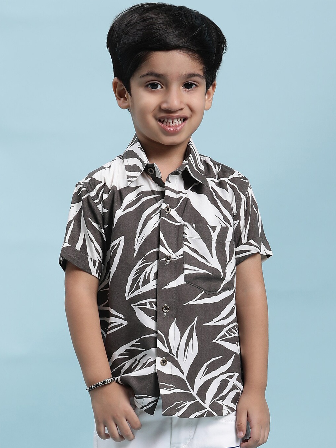 

Stuffie Land Boys Smart Floral Printed Spread Collar Cotton Casual Shirt, Grey
