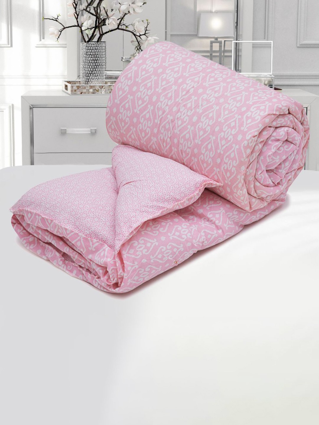 

RRC White & Pink Floral Microfiber 200 GSM Mild Winter Reversible Double Bed Comforter
