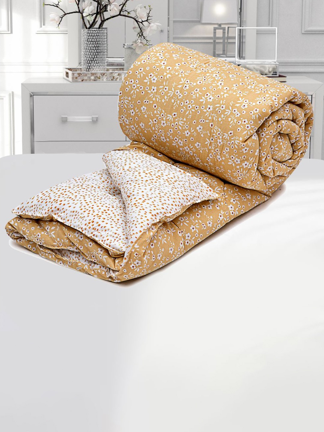 

RRC Brown & White Geometric Microfiber Mild Winter Single Bed Comforter