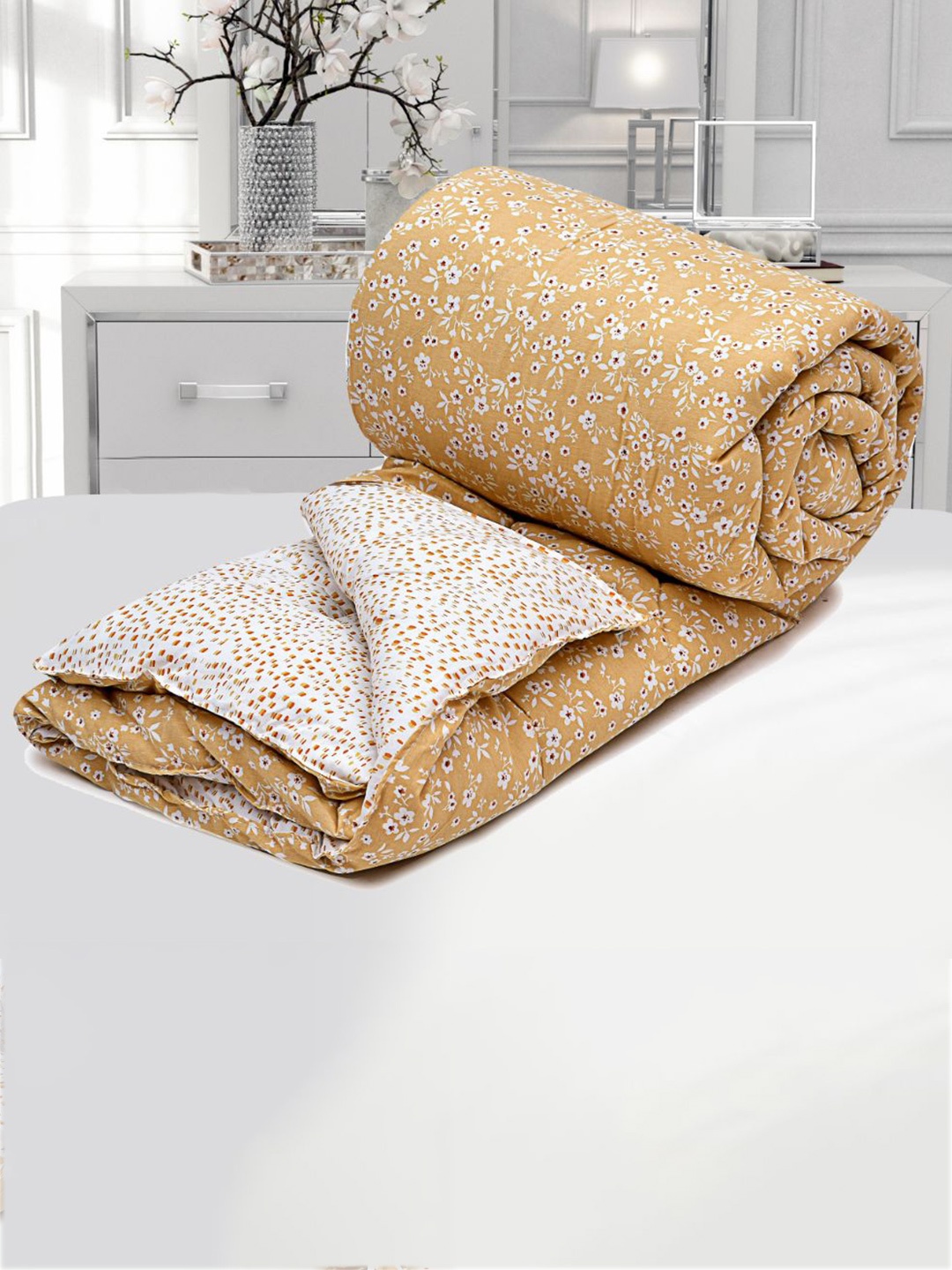 

RRC Brown & White Floral Microfiber Mild Winter 200 GSM Double Bed Comforter