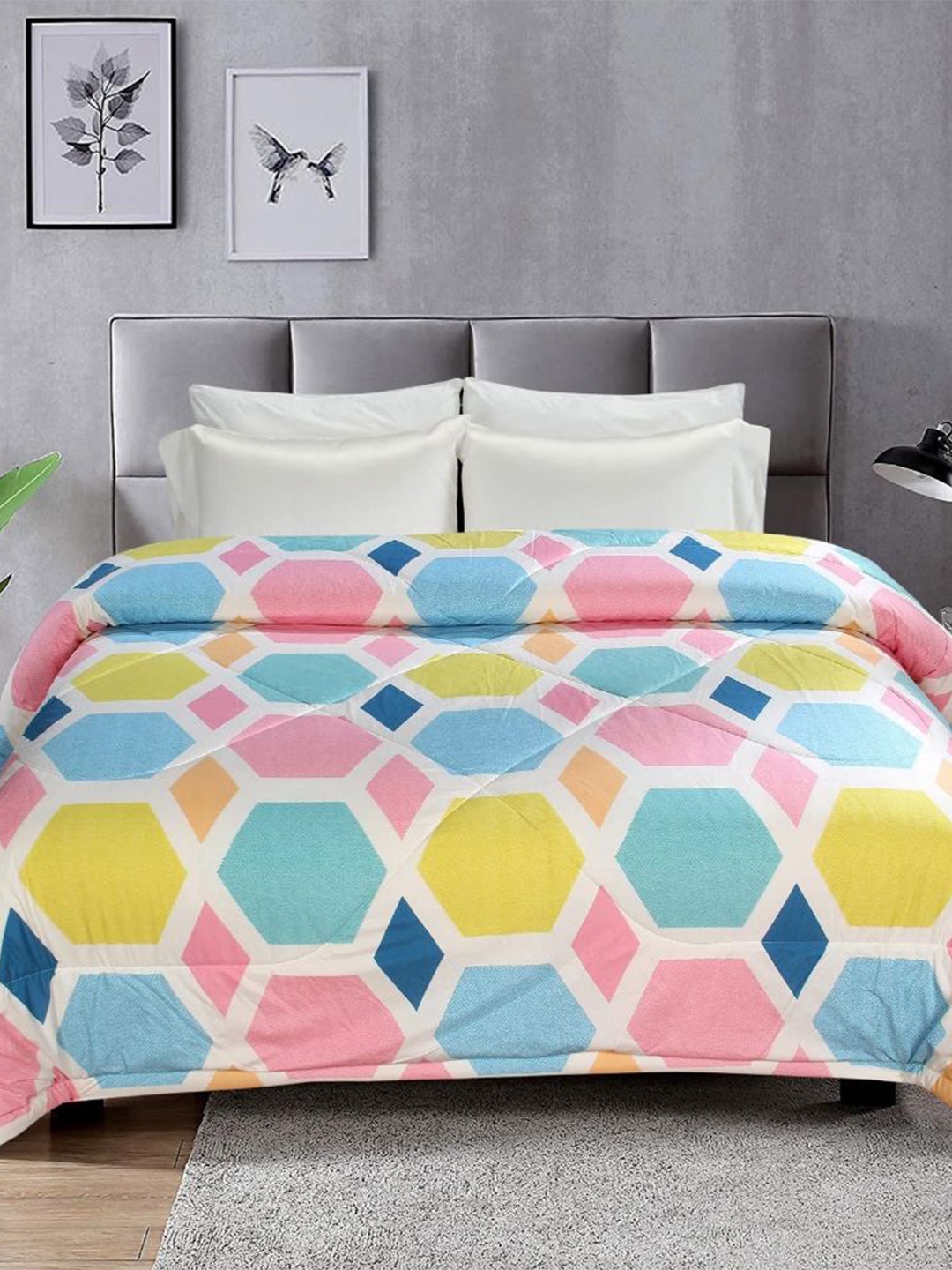 

RRC Pink & Blue Geometric Microfiber Mild Winter Double Bed Comforter