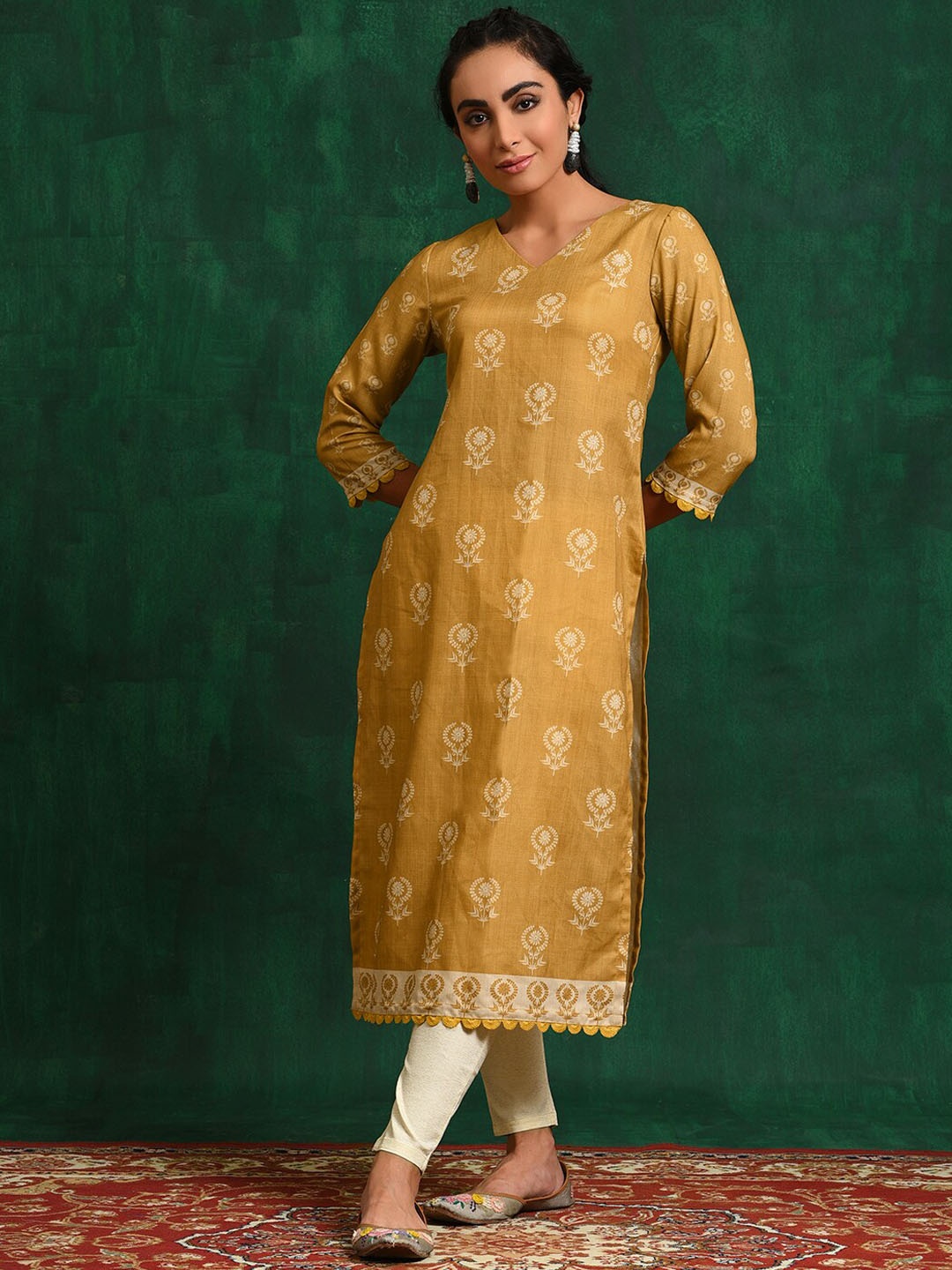 

AKS Ethnic Motifs Printed Round Neck Linen Straight Kurta, Mustard