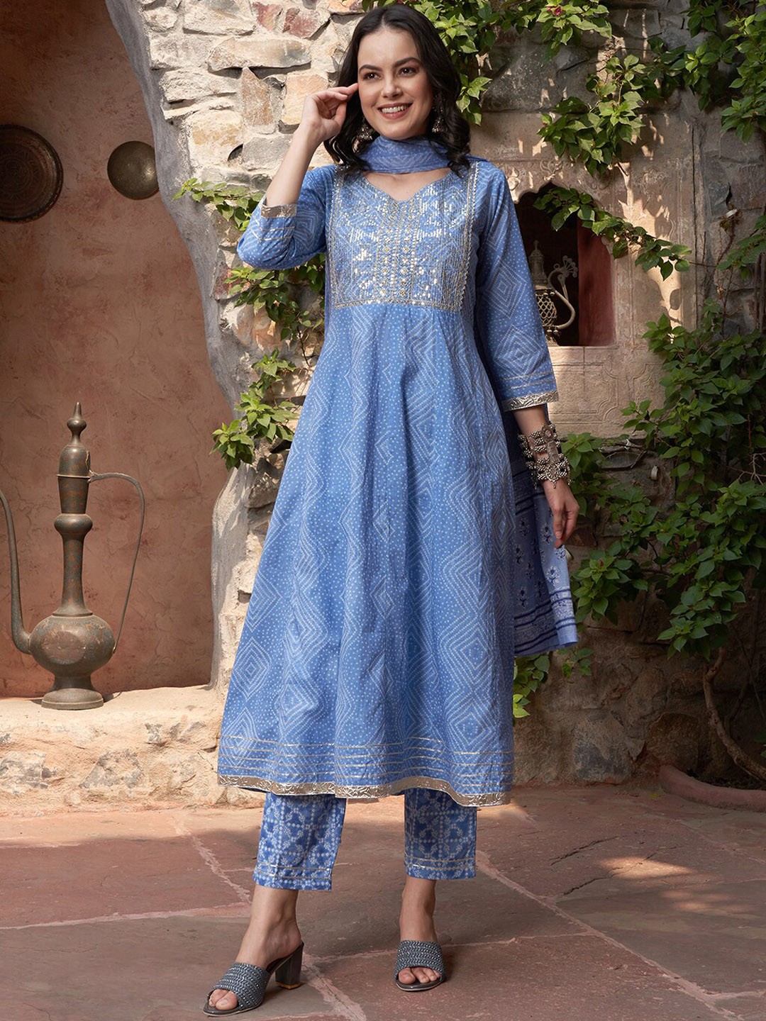 

Sangria Ethnic Motifs Printed Sequinned Pure Cotton Kurta & Trousers With Dupatta, Blue