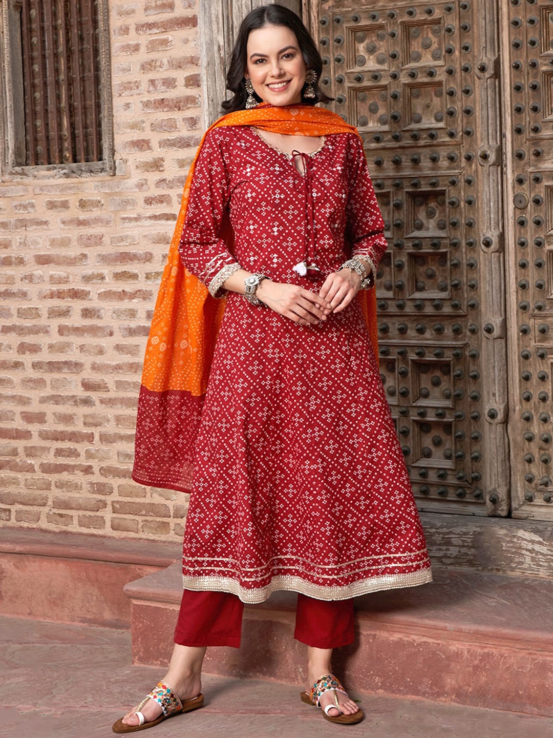 

Sangria Bandhani Printed Pure Cotton Kurta & Palazoos With Dupatta, Maroon