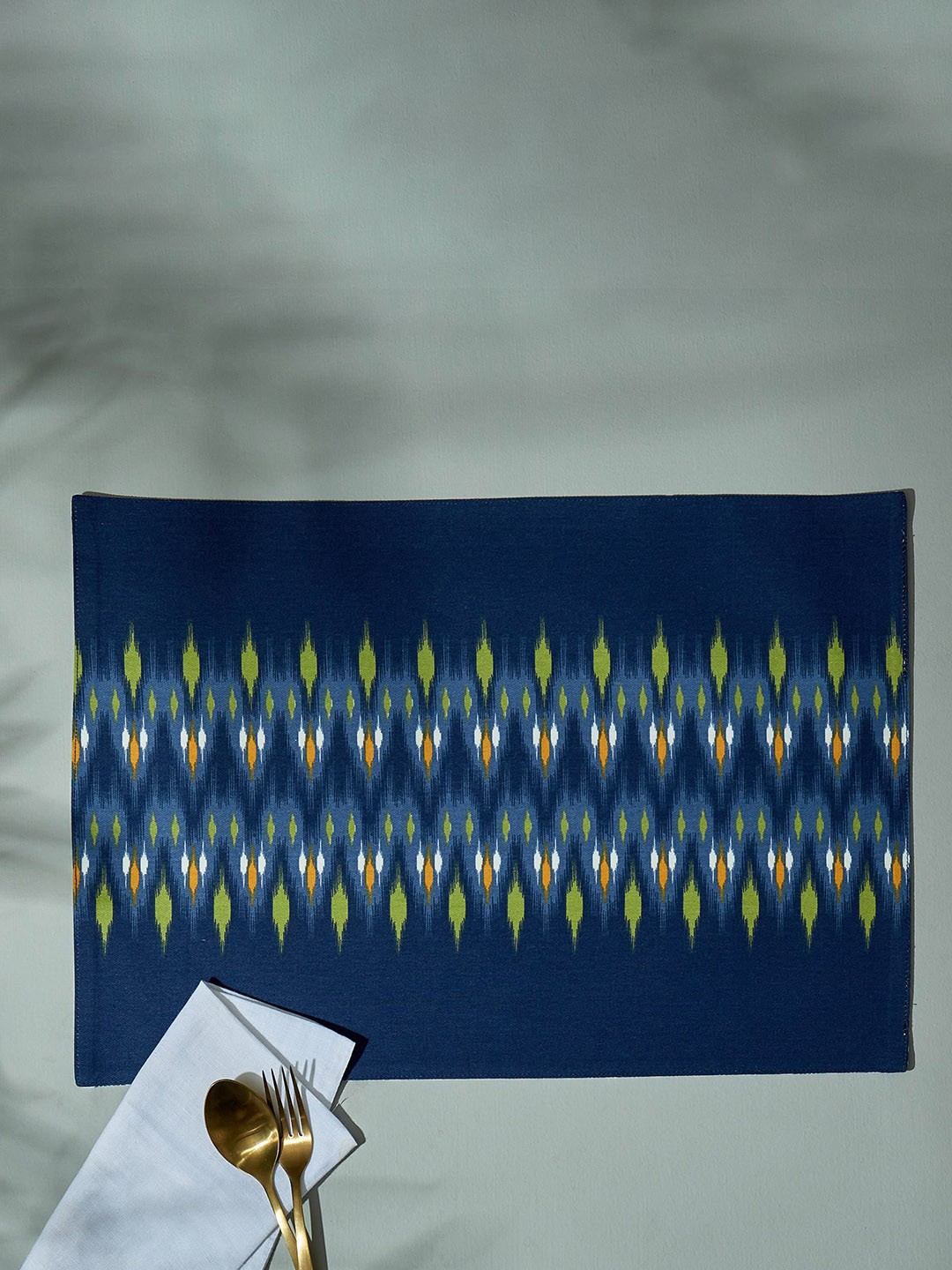 

Home Centre Drake Blue Printed Cotton Reversible Rectangular Table Placemat