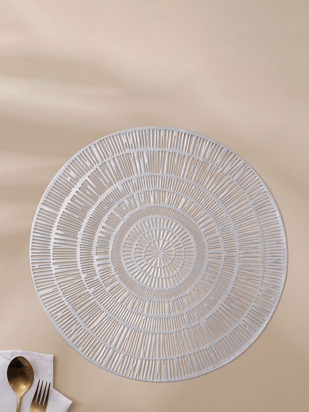 

Home Centre Cinder White Textured Circular Table Placemat, Silver