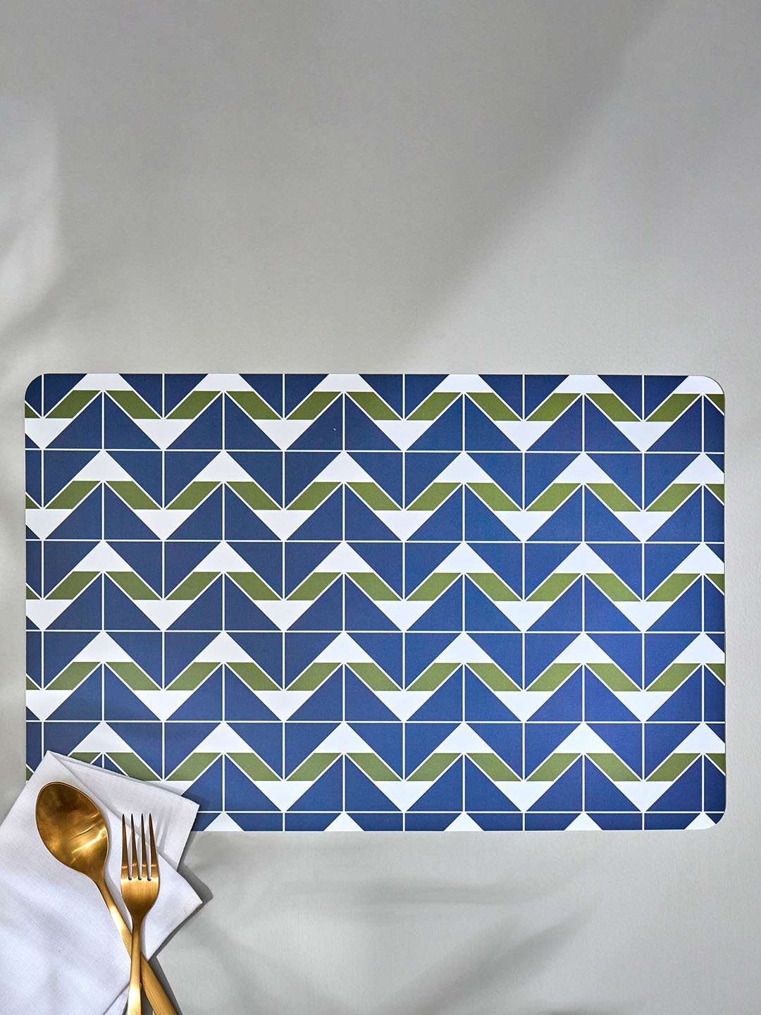 

Home Centre Mandarin 6 Pcs Blue & White Geometric Rectangular Table Placemats