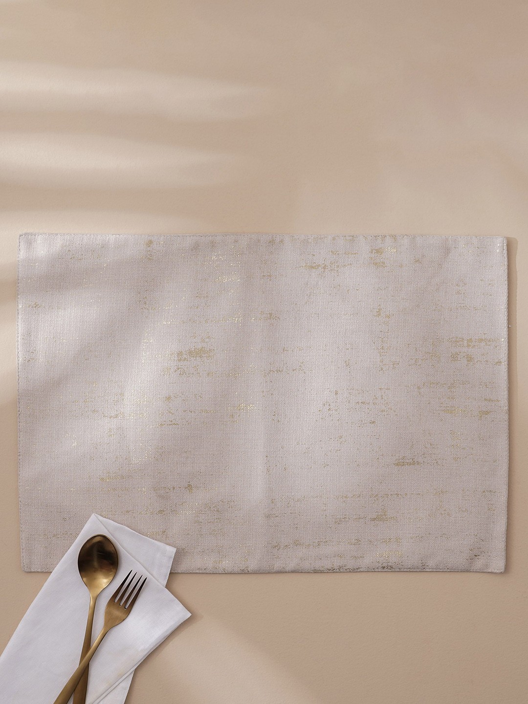

Home Centre Beige & Gold Toned Festivora Foil Printed Rectangular Table Placemat