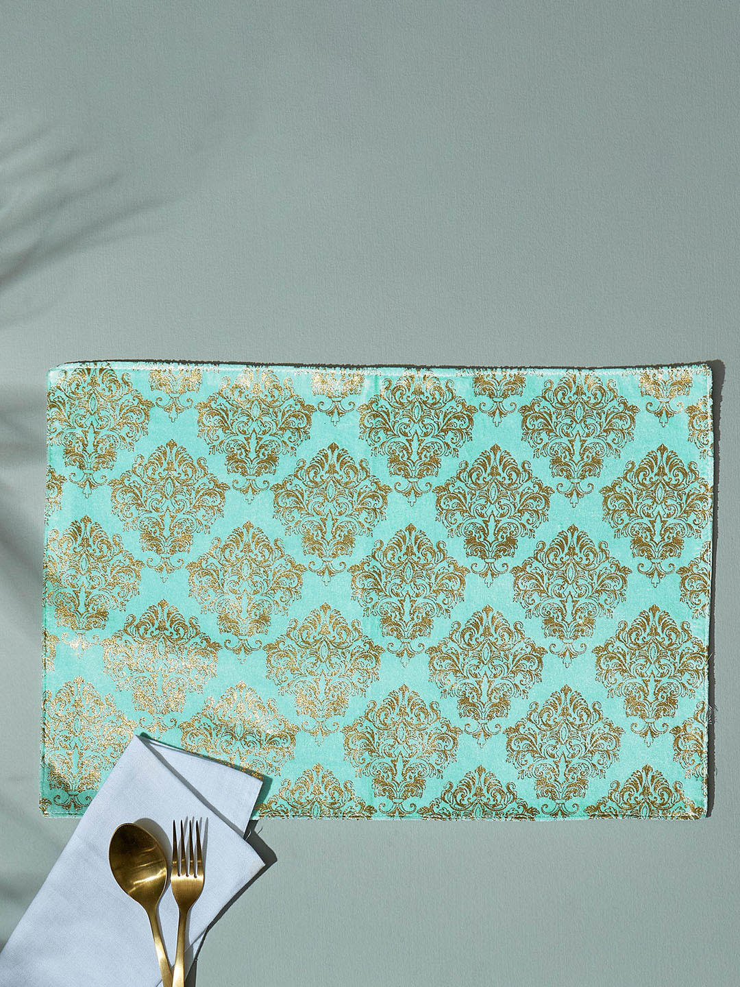 

Home Centre Drake Turquoise Blue & Golden Floral Foil Print Rectangular Table Placemat