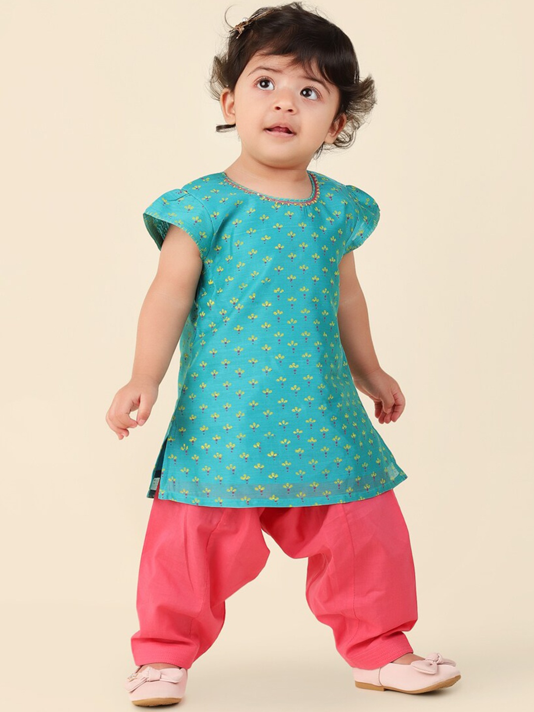 

Fabindia Girls Floral Printed Kurta With Salwar, Teal