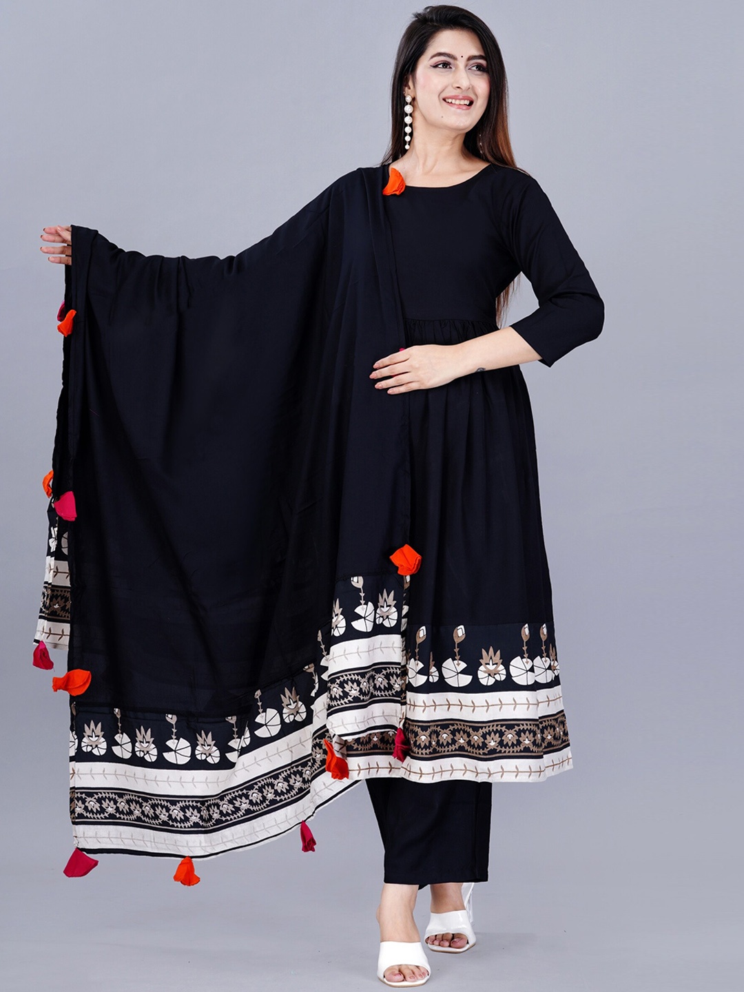 

ao services Ethnic Motifs Printed Anarkali Kurta With Palazzos & Dupatta, Navy blue