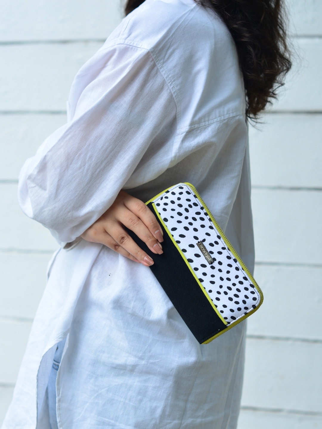 

EcoRight Women Animal Printed Canvas Zip Around Wallet, White