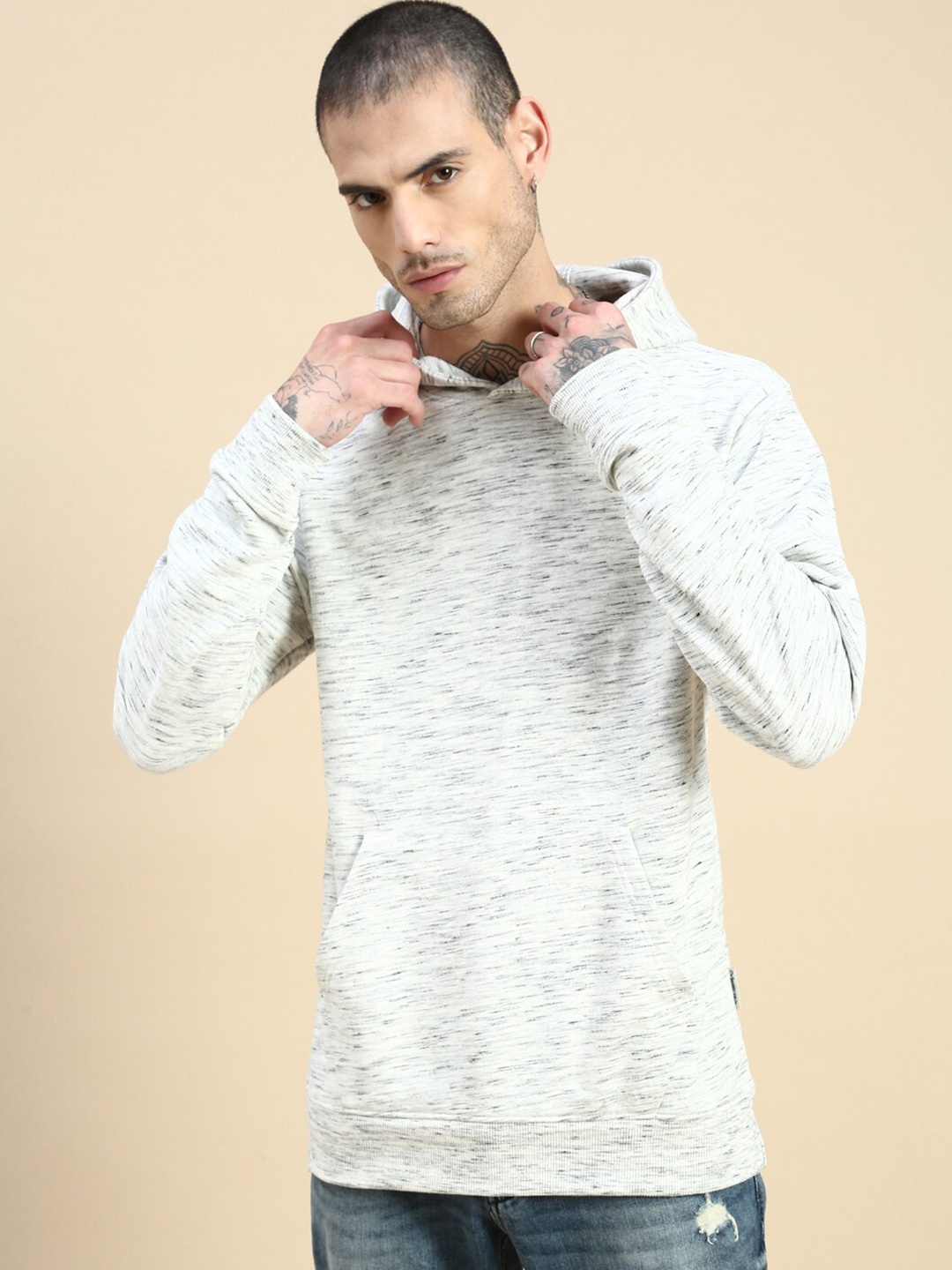 

Roadster Regular Fit Hooded Pullover, Off white