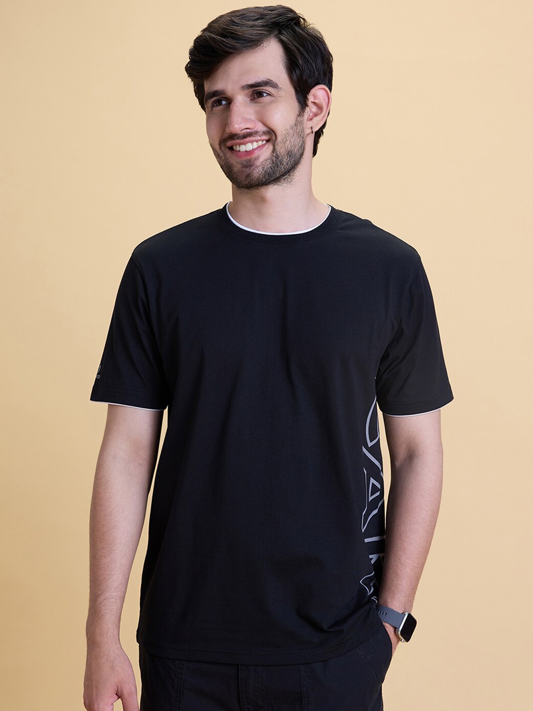 

Gloot Typography Printed Sweat Free T-Shirt, Black