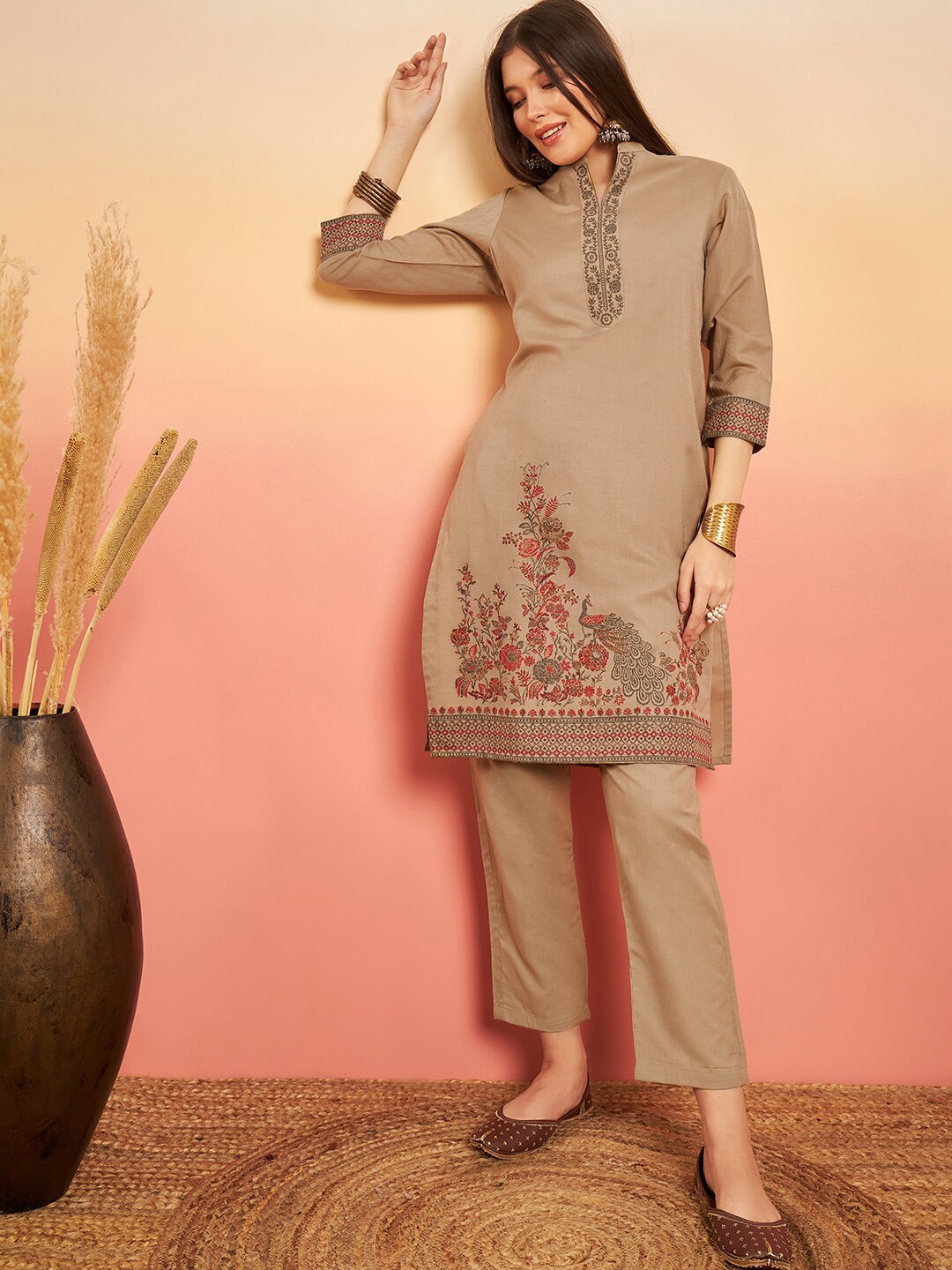 

HK colours of fashion Floral Woven Design Kurta with Trousers, Beige