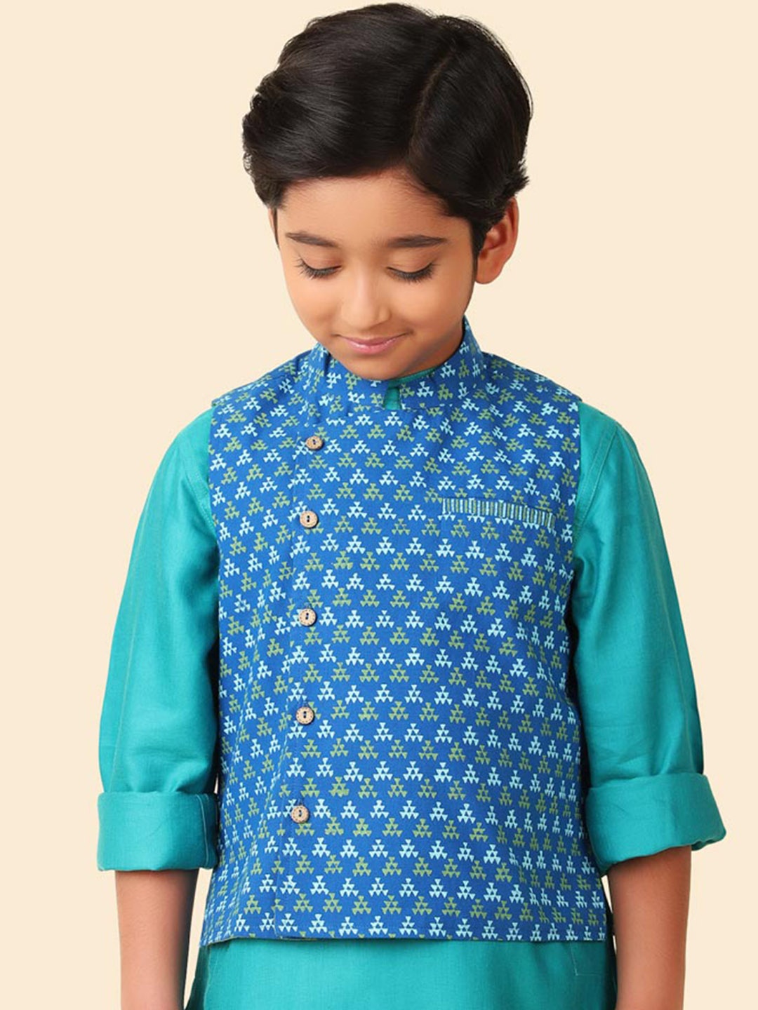 

Fabindia Boys Geometric Printed Cotton Open Front Jacket, Blue