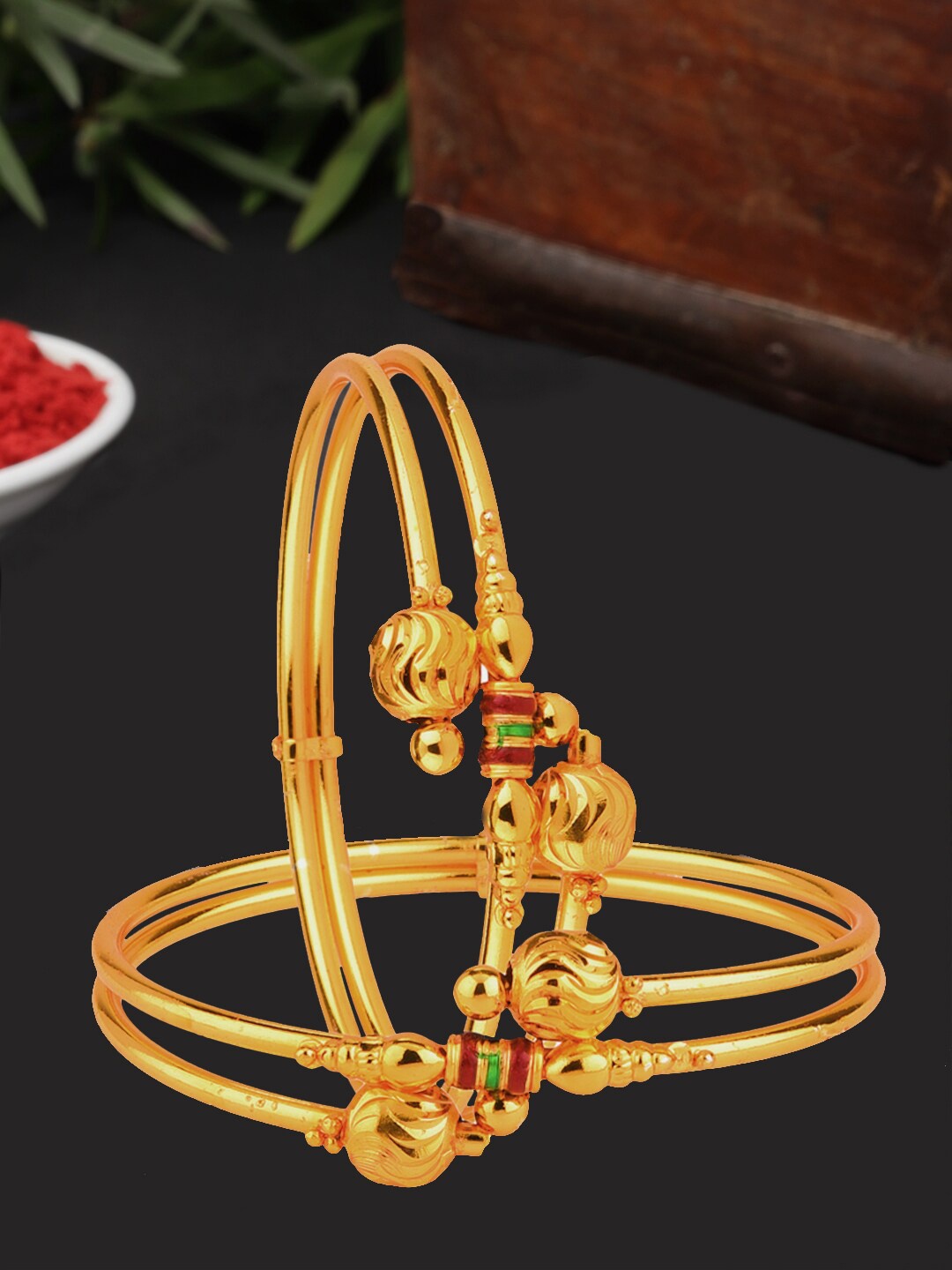 

ZENEME Set Of 2 Gold-Plated Bangles