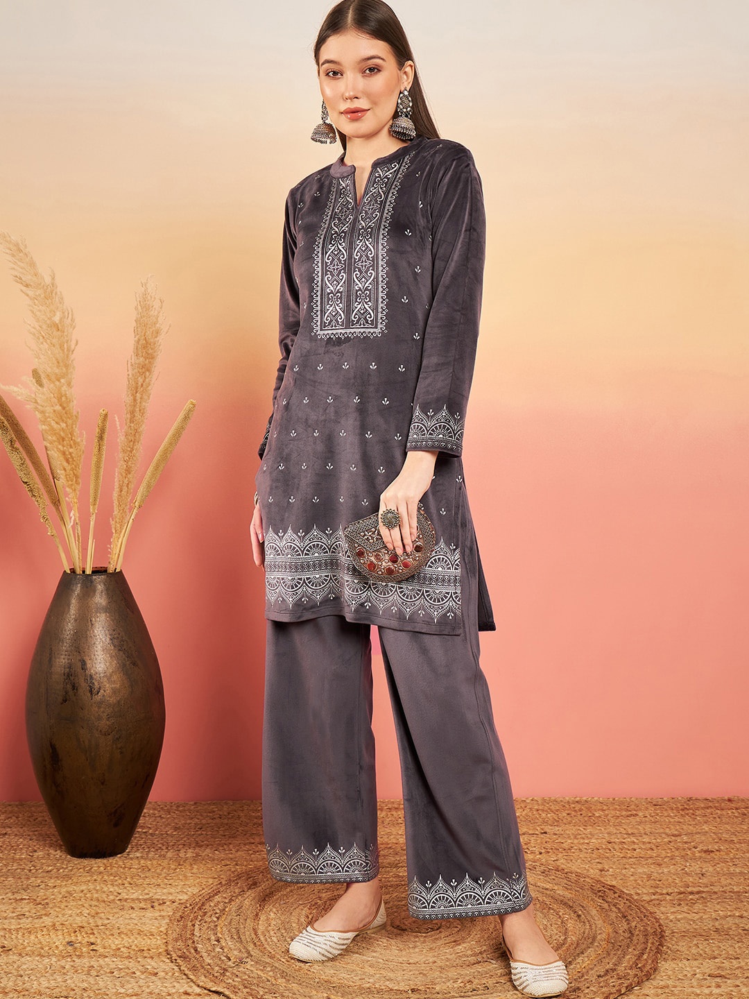 

Sangria Printed Winter Velvet Straight Kurta & Trousers, Grey