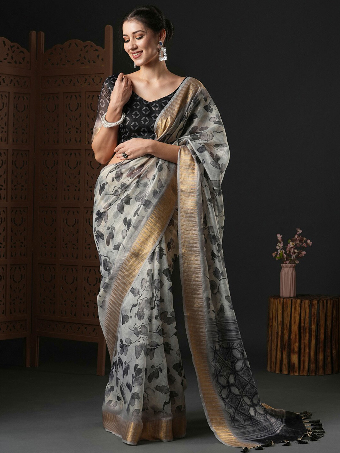 

Anouk Grey & White Floral Zari Organza Sungudi Saree