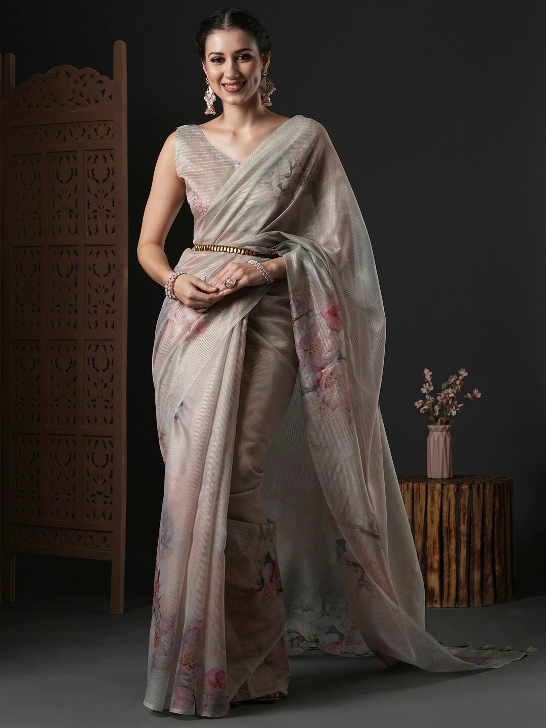 

Anouk Floral Printed Organza Saree, Beige