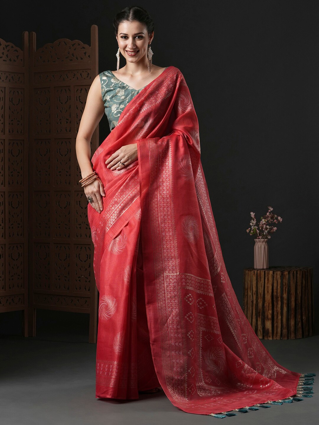 

Anouk Pink & Gold-Toned Ethnic Motif Woven Design Zari Banarasi Sarees