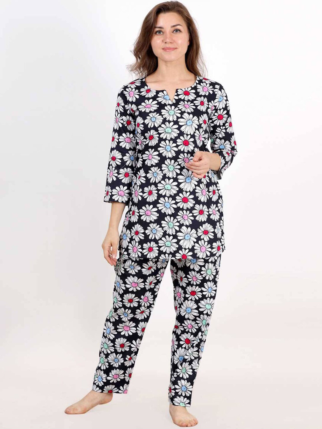 

LastInch Floral Printed Pure Cotton Night suit, Black