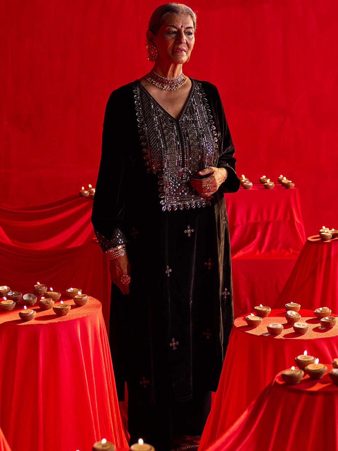 

Lakshita Ethnic Motifs Embroidered Sequinned Velvet Kurta With Trousers, Black