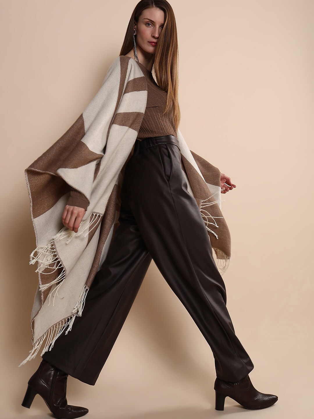 

Vero Moda Colourblocked Poncho With Fringed Detail, Brown