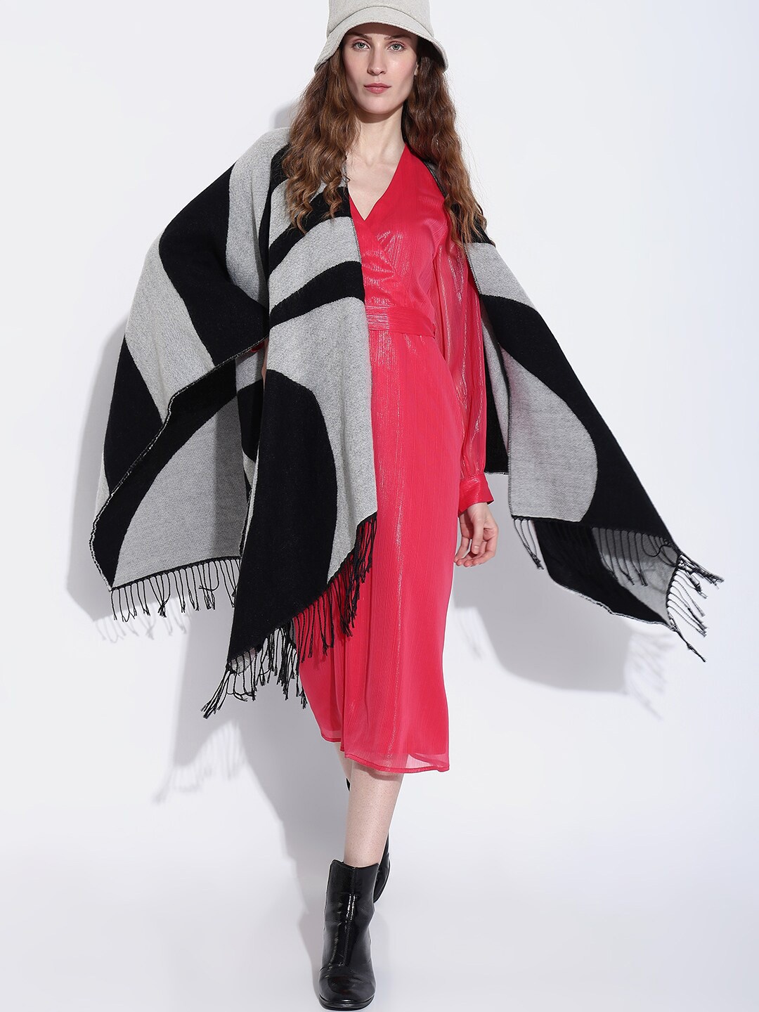 

Vero Moda Colourblocked Acrylic Poncho With Fringed Detail, Grey