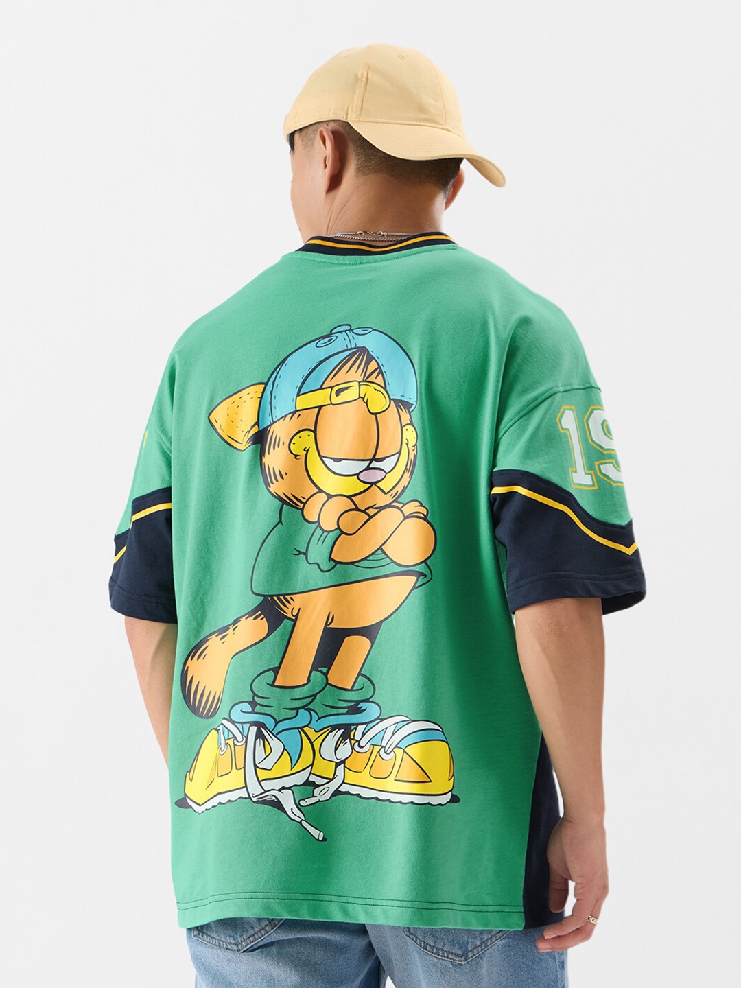 

The Souled Store Garfield Printed Pure Cotton Oversized T-shirt, Green