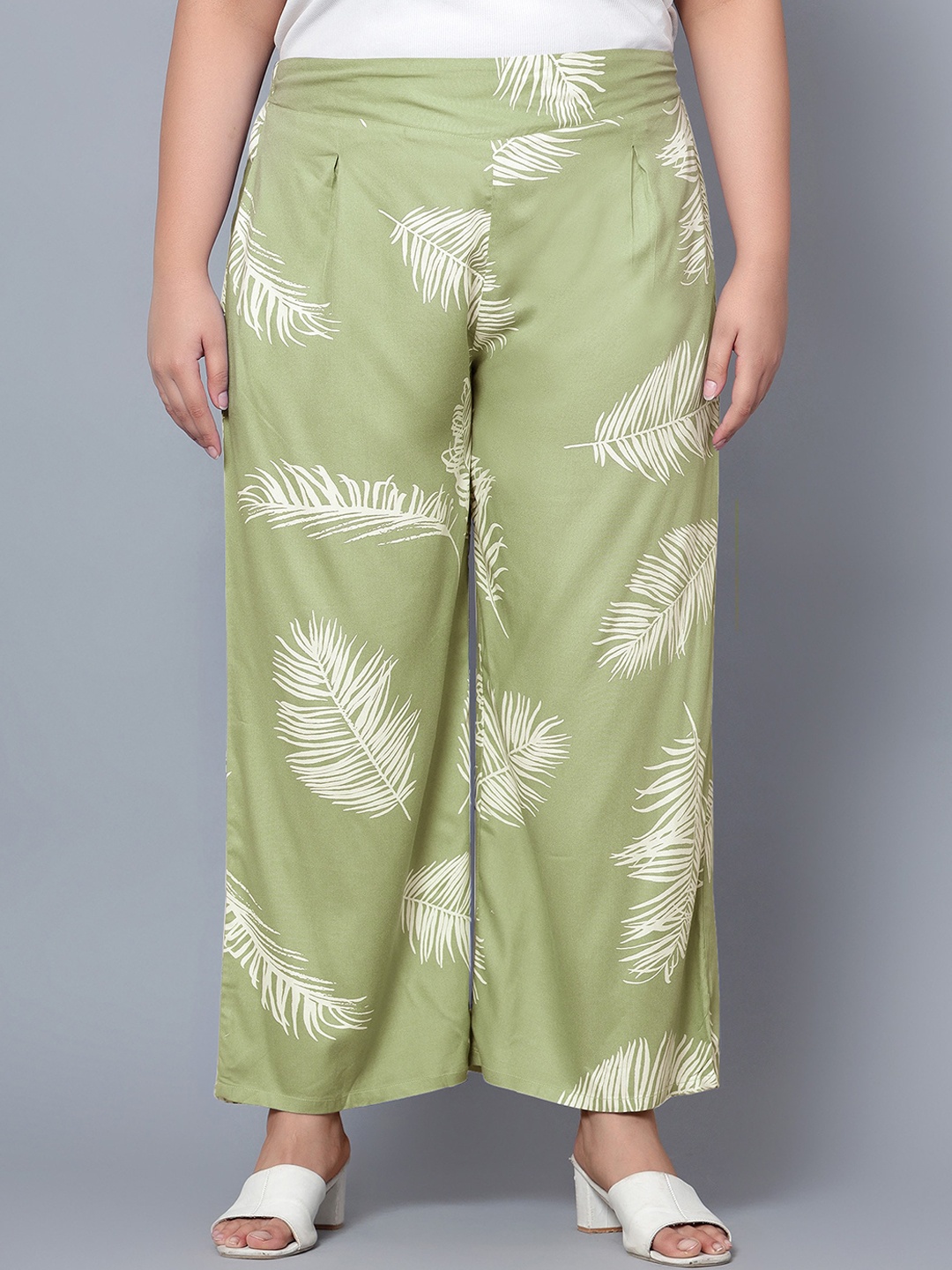

Indietoga Women Flared Mid-Rise Conversational Printed Regular Trousers, Green