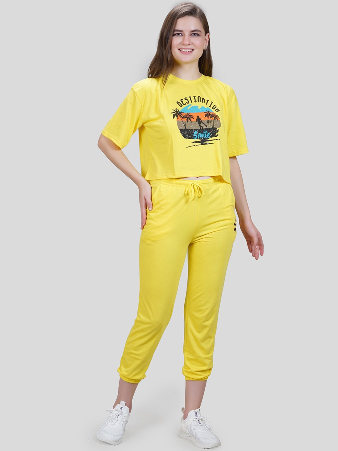 

She N She Printed Round Neck Cotton Lycra Crop Top with Joggers, Lime green